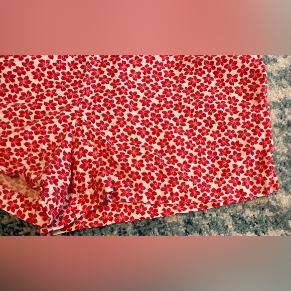 Billabong Red & White Flowered Shorts - Picture 3 of 7